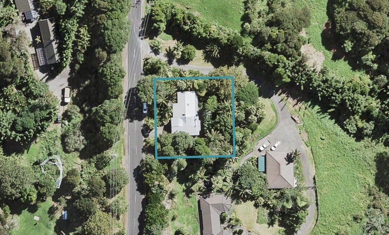 82 Parker Road, Oratia, Auckland - Carousel 1