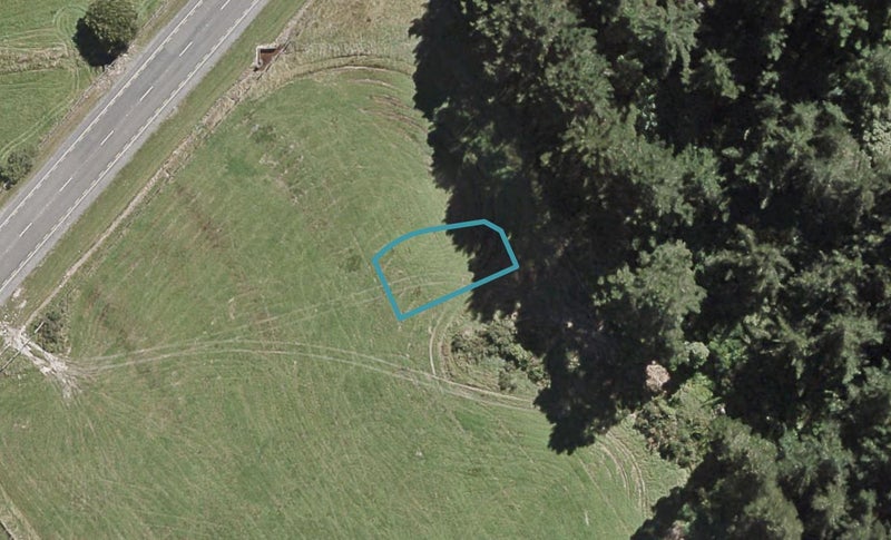 4 Joseph Bolton Crescent, Wallaceville, Upper Hutt - Carousel 1