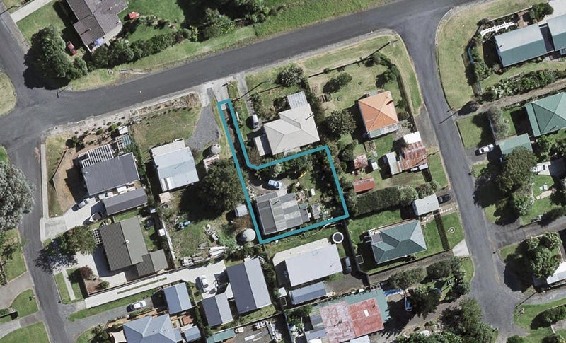 8A Beach Road, Waiuku - Carousel 1