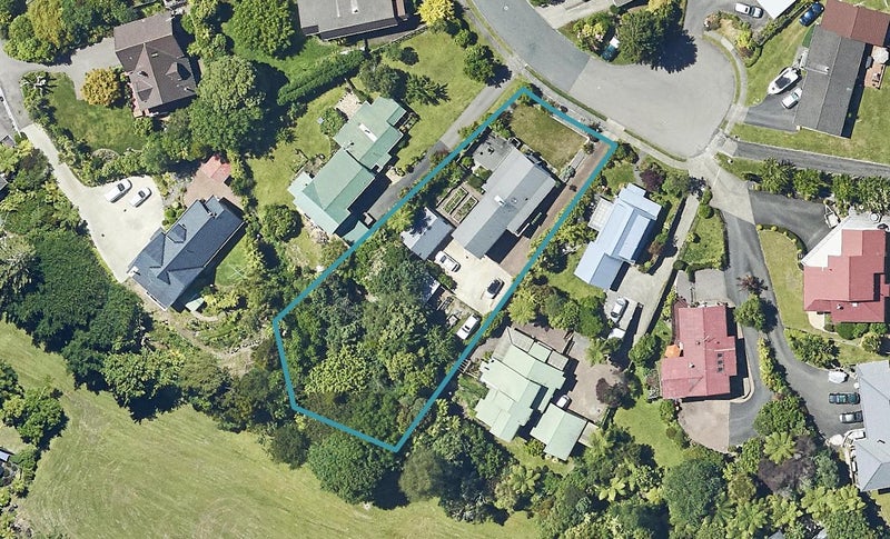 9 Bradley Place, Lynmore, Rotorua - Carousel 1