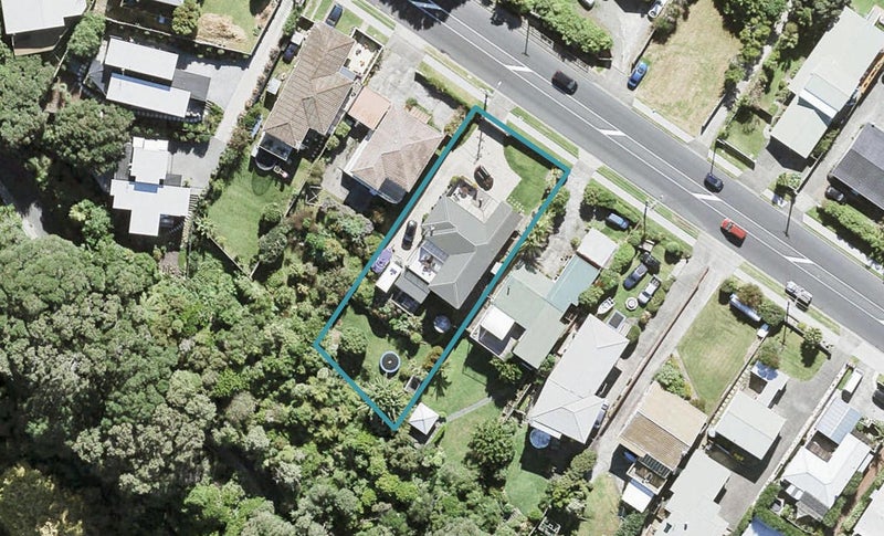 757 Whangaparaoa Road, Manly, Whangaparaoa - Carousel 1