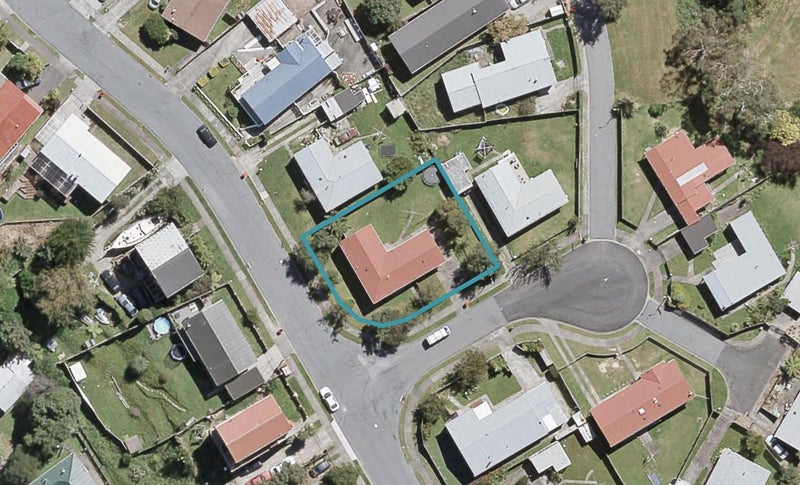 36 Aniseed Grove, Timberlea, Upper Hutt - Carousel 1