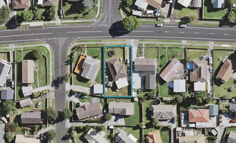 103 Hyperion Drive, Randwick Park, Auckland - Carousel 1
