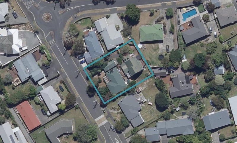 27A Johnsview Terrace, Hillcrest, Hamilton - Carousel 1