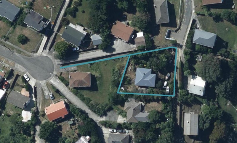 6 Roiri Way, Titahi Bay, Porirua - Carousel 1