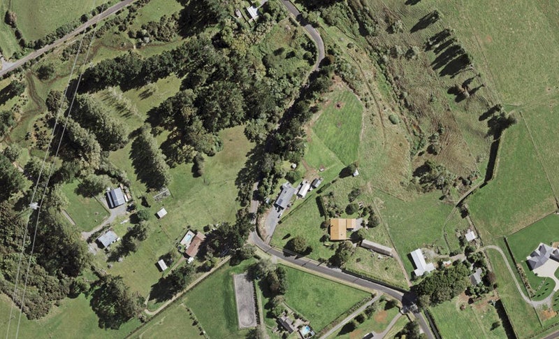 211 Razorback Road, Pokeno - Carousel 1