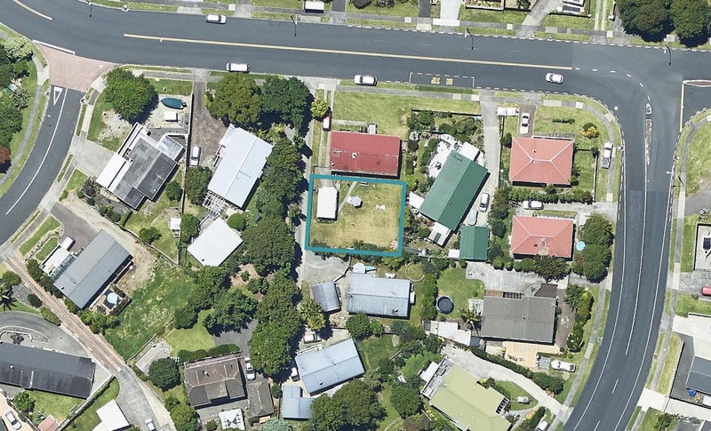 74A James Cook Drive, Welcome Bay, Tauranga - Carousel 1