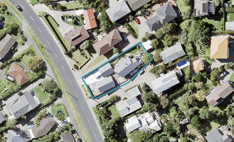 571 Beach Road, Murrays Bay, Auckland - Carousel 1