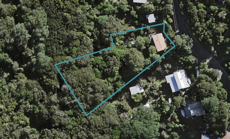 28 O'Brien Road, Omiha, Waiheke Island - Carousel 1