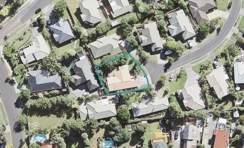 11 Shannon Place, Torbay, Auckland - Carousel 1