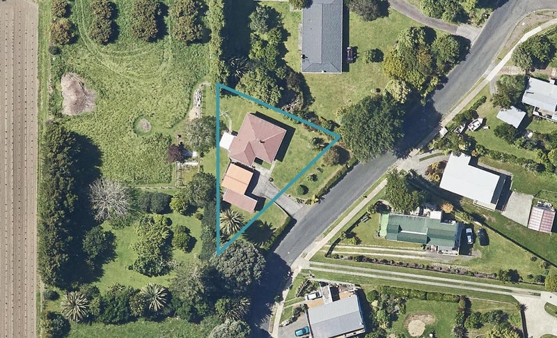 17 Koutunui Road, Athenree, Katikati - Carousel 1