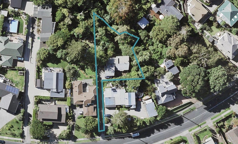 96A Uxbridge Road, Cockle Bay, Auckland - Carousel 1