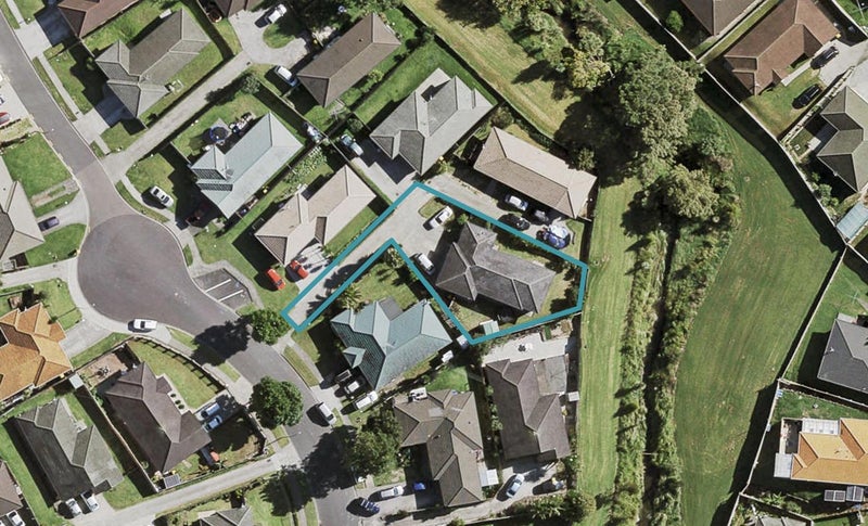 54 Castlefinn Drive, Weymouth, Auckland - Carousel 1