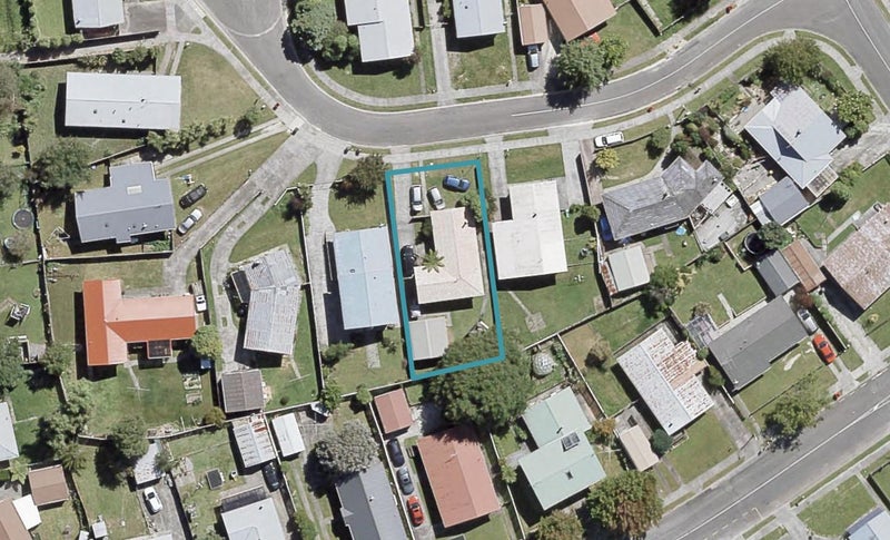9 Blueberry Grove, Timberlea, Upper Hutt - Carousel 1