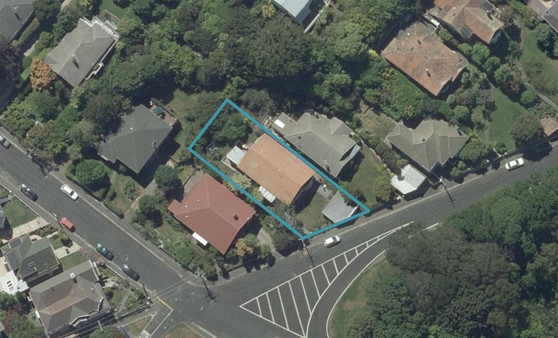 27 Scarba Street, Roslyn, Dunedin - Carousel 1