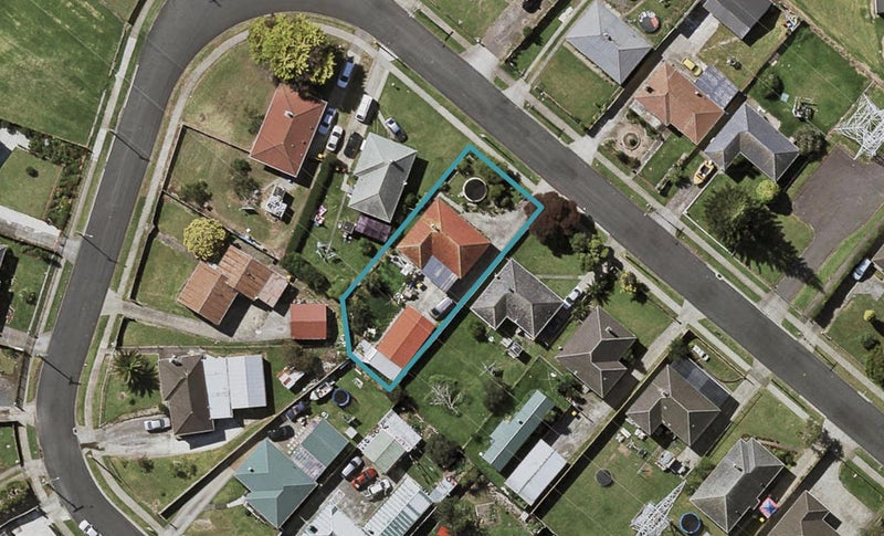 35 Fisher Crescent, Otara, Auckland - Carousel 1