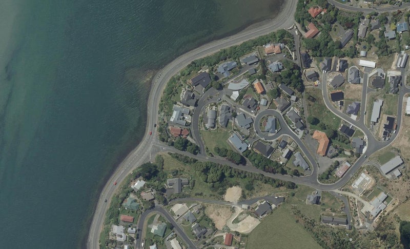 24 Mission Cove, Company Bay, Dunedin - Carousel 1