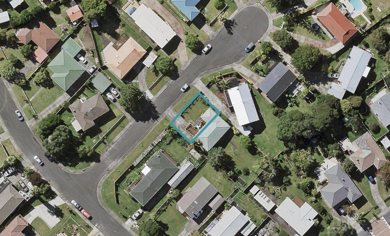 3A Datura Place, Sunnynook, Auckland - Carousel 1