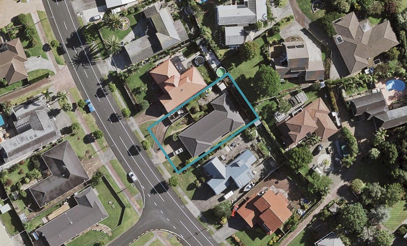 31 Charles Prevost Drive, The Gardens, Auckland - Carousel 1