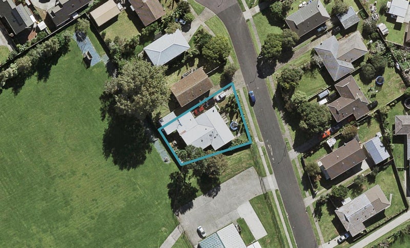 20 Cardrona Place, Favona, Auckland - Carousel 1