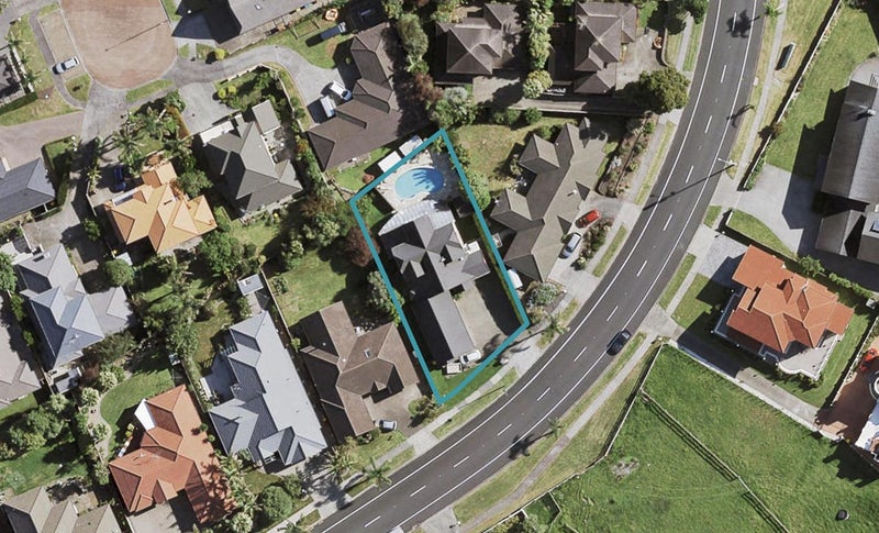 272 Hill Road, The Gardens, Auckland - Carousel 1