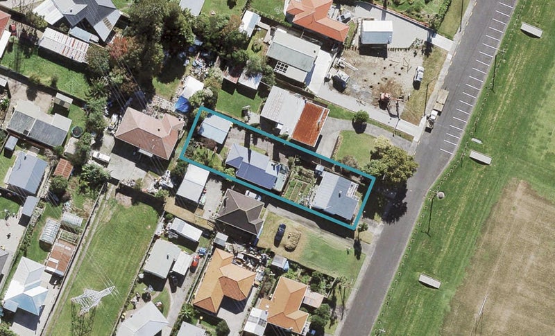 1/120 Archibald Road, Kelston, Auckland - Carousel 1