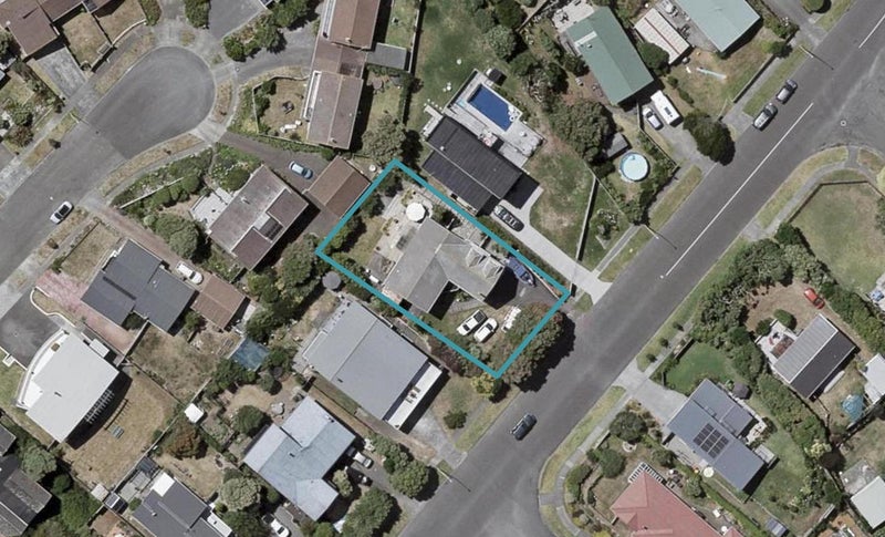 161 Tutere Street, Waikanae Beach, Waikanae - Carousel 1