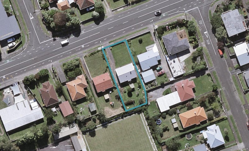 30 Upjohn Street, Brooklands, New Plymouth - Carousel 1