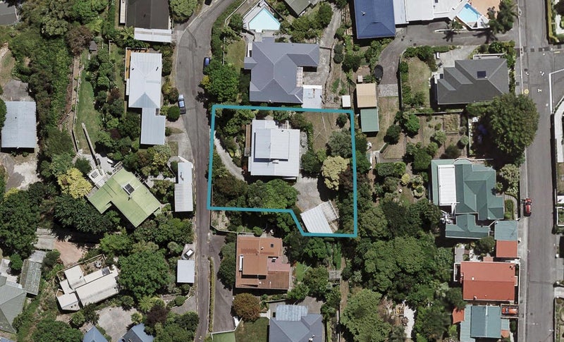 6 Denholm Road, Hospital Hill, Napier - Carousel 1
