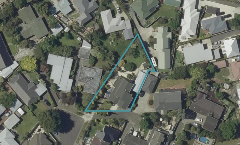 7 Linmor Place, Terrace End, Palmerston North - Carousel 1