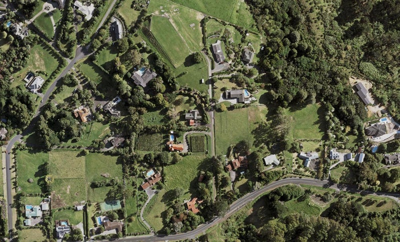 392A Redoubt Road, Totara Park, Auckland - Carousel 1