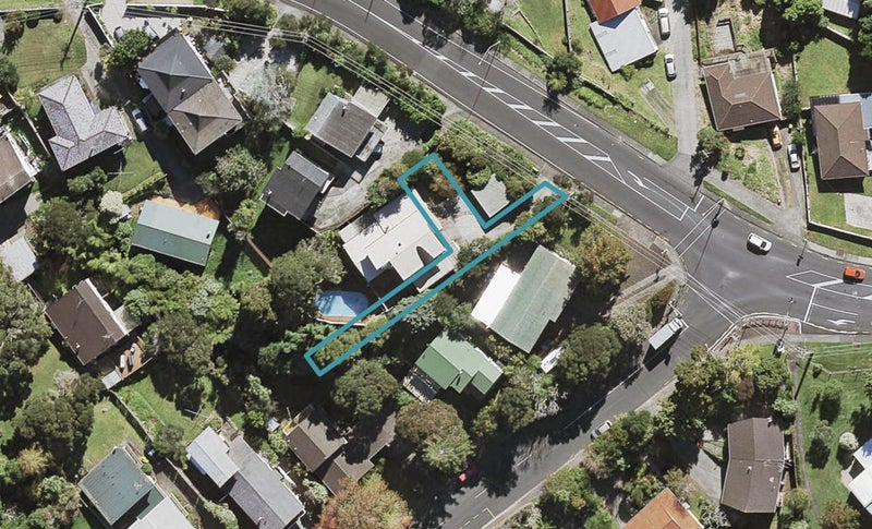 2/38 Manuka Road, Glenfield, Auckland - Carousel 1
