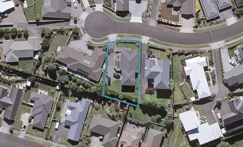 13 Anderson Way, Highlands Park, New Plymouth - Carousel 1