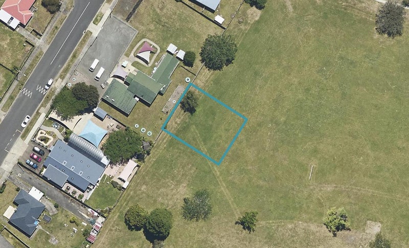 8 Tiwhatiwha Crescent, Kawerau, Kawerau - Carousel 1