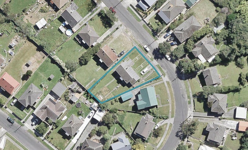 42 Wilkie Crescent, Naenae, Lower Hutt - Carousel 1