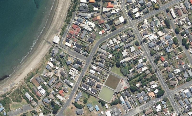 11 Tireti Road, Titahi Bay, Porirua - Carousel 1