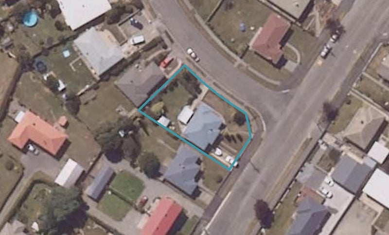 20 Taward Street, Oamaru North, Oamaru - Carousel 1