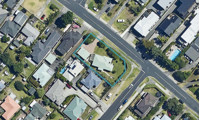 176 VALLEY ROAD, Mount Maunganui, Tauranga - Carousel 1