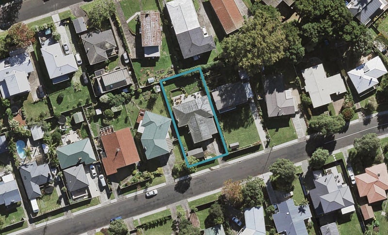54 Sylvia Road, Hillcrest, Auckland - Carousel 1
