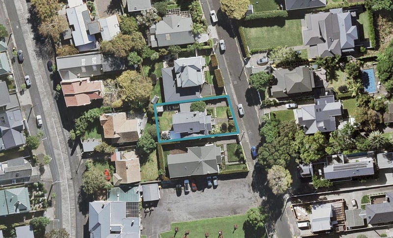 46 Princes Street, Northcote Point, Auckland - Carousel 1