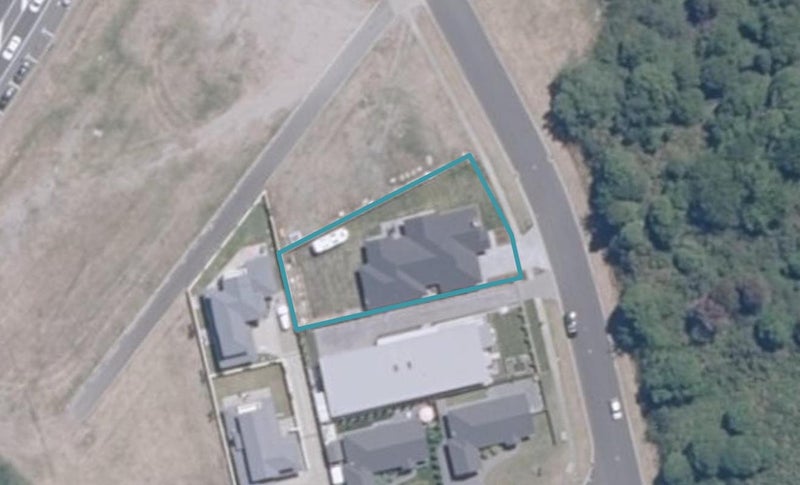 7 Tremaine Avenue, Two Mile Bay, Taupo - Carousel 1