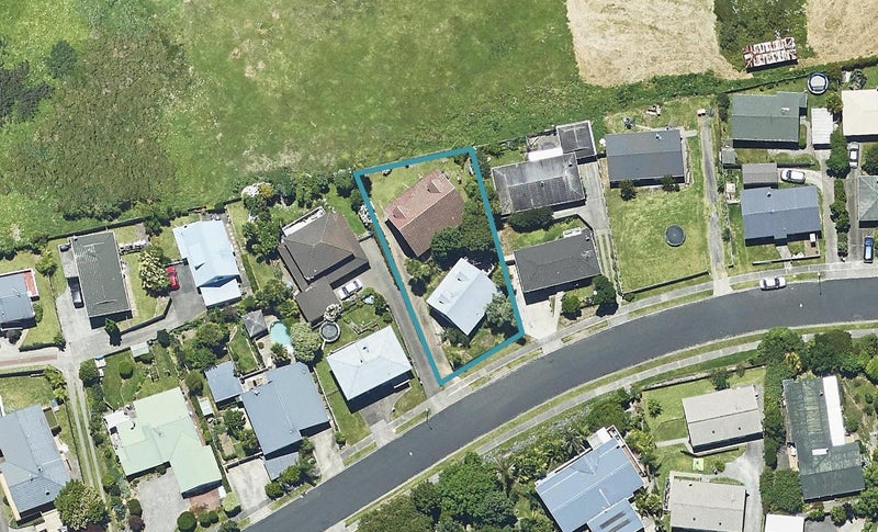 16A Te Arawa Place, Welcome Bay, Tauranga - Carousel 1