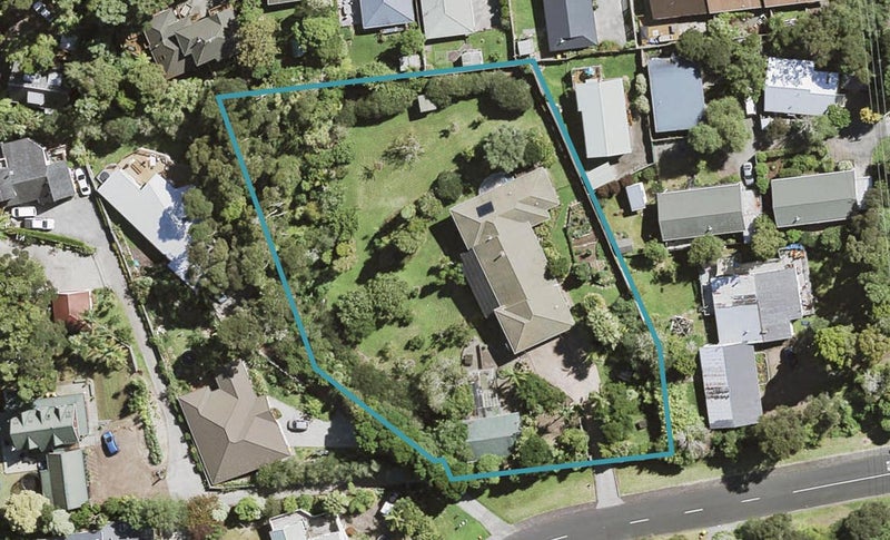 84 Wirihana Road, Titirangi, Auckland - Carousel 1