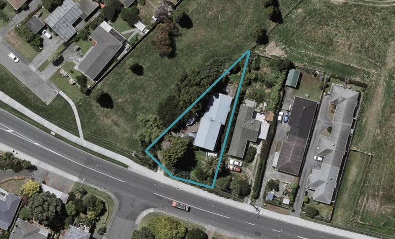 51 Raumati Road, Raumati Beach, Paraparaumu - Carousel 1