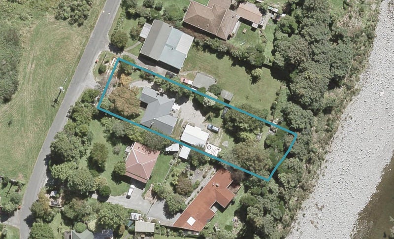 39 Bridge Road, Birchville, Upper Hutt - Carousel 1