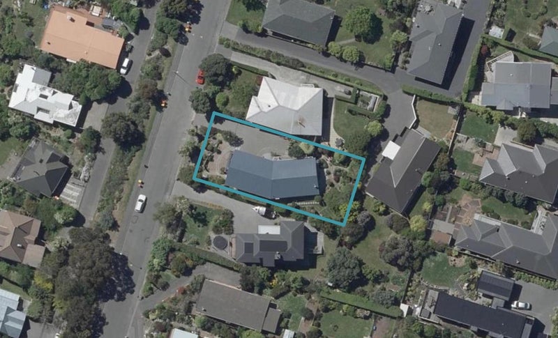 240 Cannon Hill Crescent, Mount Pleasant, Christchurch - Carousel 1