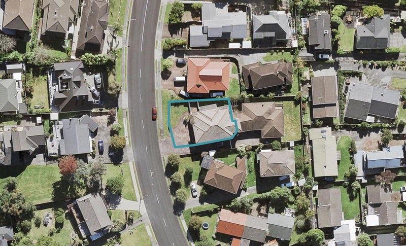 82 Halsey Drive, Lynfield, Auckland - Carousel 1