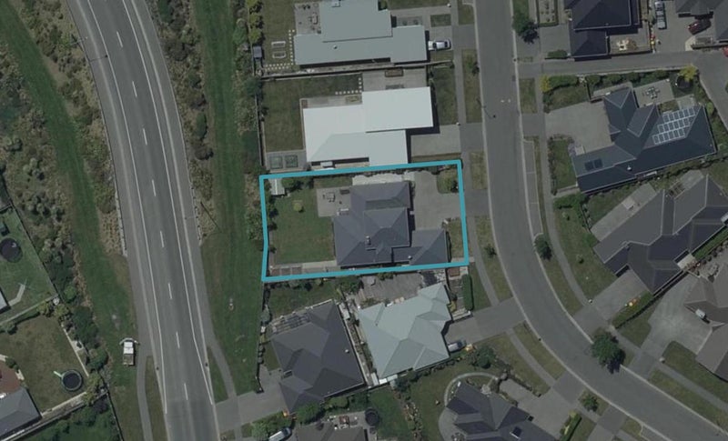 15 Mariposa Crescent, Aidanfield, Christchurch - Carousel 1