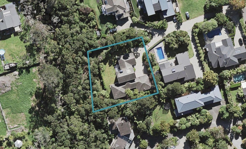 15A Churchouse Road, Greenhithe, Auckland - Carousel 1