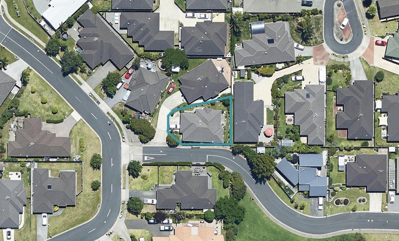 54 Twin Oak Avenue, Papamoa Beach, Papamoa - Carousel 1
